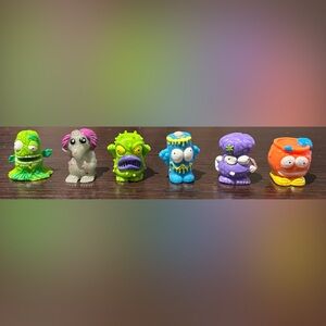 Lot of 6 Rare Trash Pack Zapper Foul Fishbowl Nutso Zombie Scaboon Seaweed